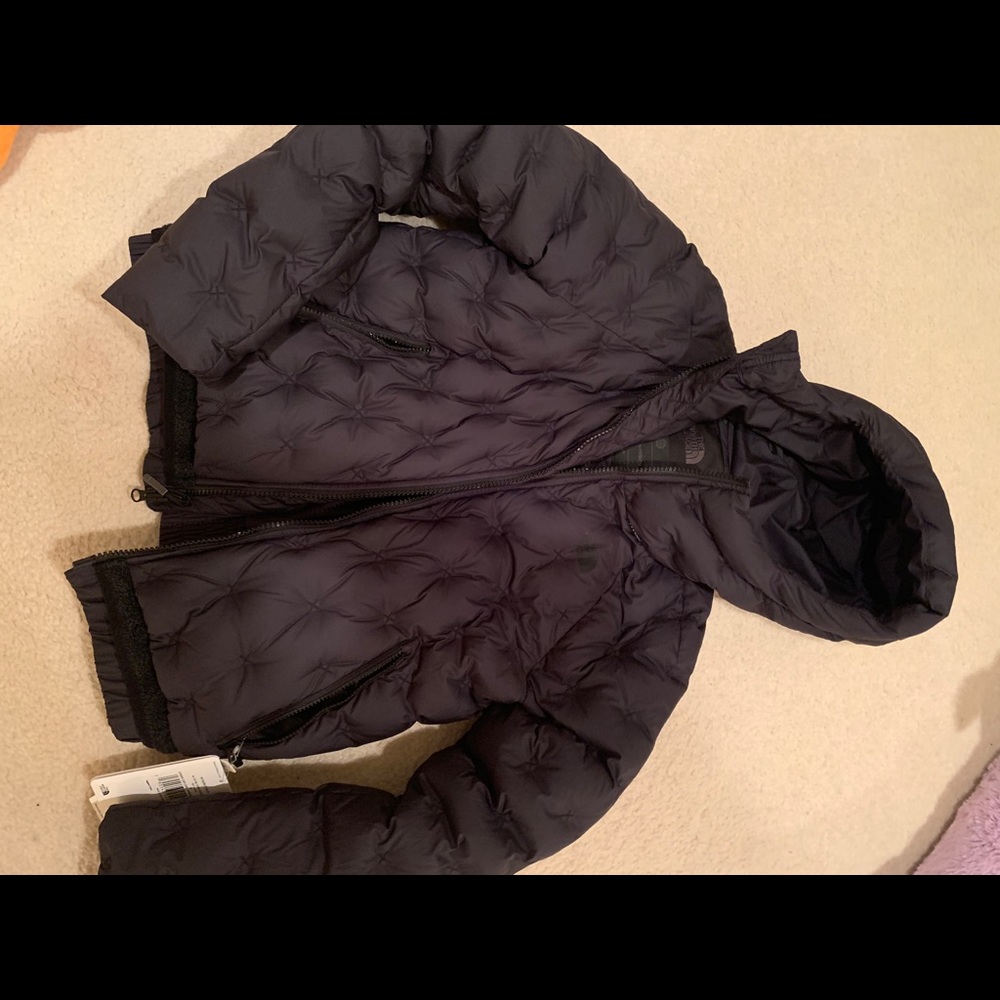 NEW NorthFace Puffer Jacket.